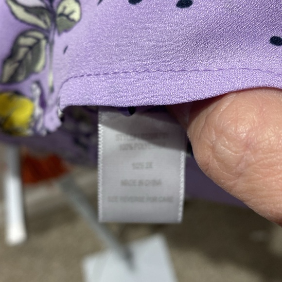 Ophelia Roe size 2 X polyester top purple with yellow flowers - Picture 4 of 5